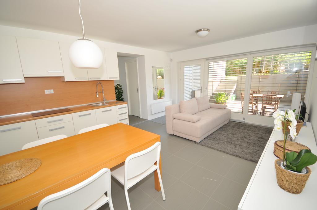 Atrium Flat In The Villa 류블랴나 외부 사진